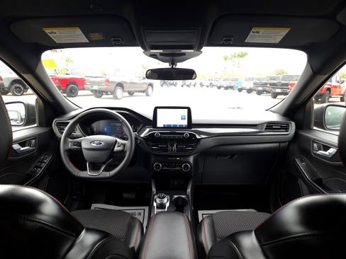 Used 2025 Ford Escape ST-Line image 20