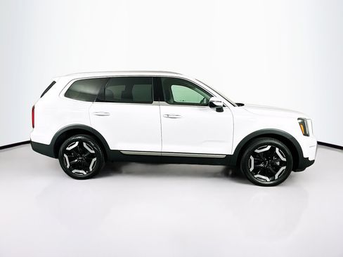 Used 2025 Kia Telluride S AWD/4WD image 10