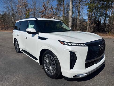 New 2026 INFINITI QX80 Luxe w/ Cargo Package image 3