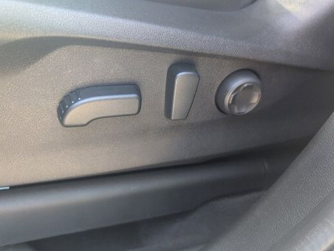 Used 2025 Subaru Ascent Bronze Edition w/ Popular Package #2 image 28