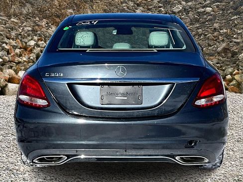 Used 2016 Mercedes-Benz C 300 Sedan image 4