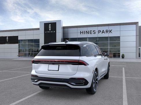 New 2026 Lincoln Nautilus Black Label AWD/4WD image 7