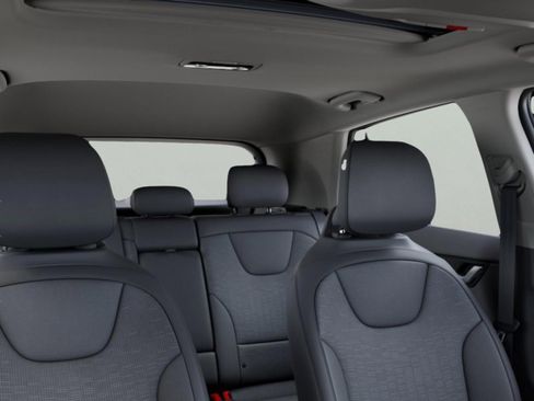 New 2026 Kia Niro FWD image 27