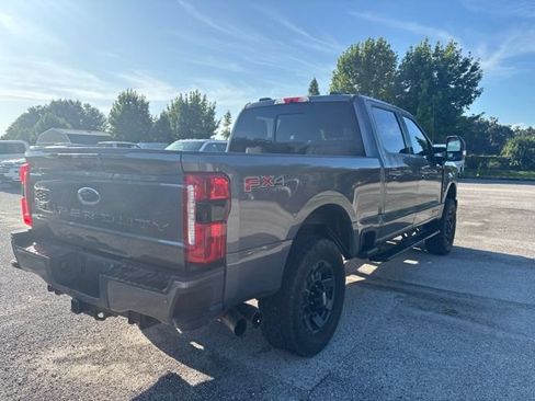 Used 2023 Ford F250 Lariat w/ Sport Appearance Package AWD/4WD image 5