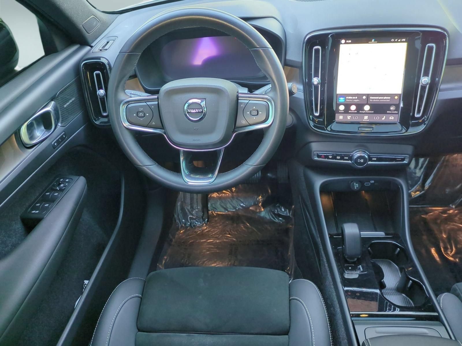 Used 2023 Volvo XC40 Recharge Ultimate AWD/4WD image 26