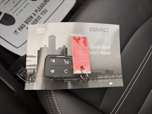 Certified 2022 GMC Terrain Denali w/ LPO, Floor Liner Package image 33