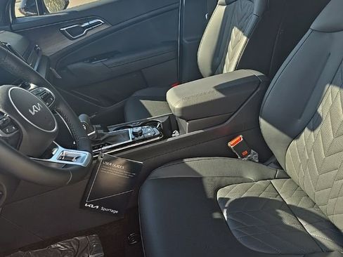 New 2025 Kia Sportage X-Pro AWD/4WD image 15