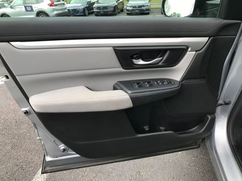 Used 2017 Honda CR-V LX image 17