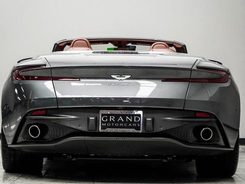 Used 2019 Aston Martin DB11 Volante RWD image 15