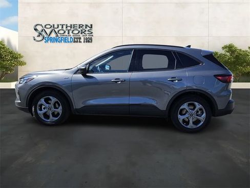 Used 2025 Ford Escape ST-Line image 2