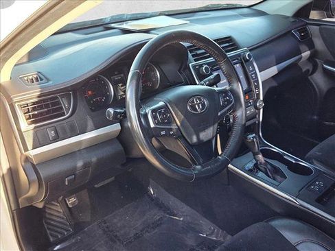 Used 2016 Toyota Camry XSE image 10