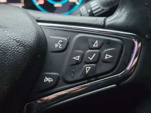 Used 2018 Chevrolet Cruze Premier image 33