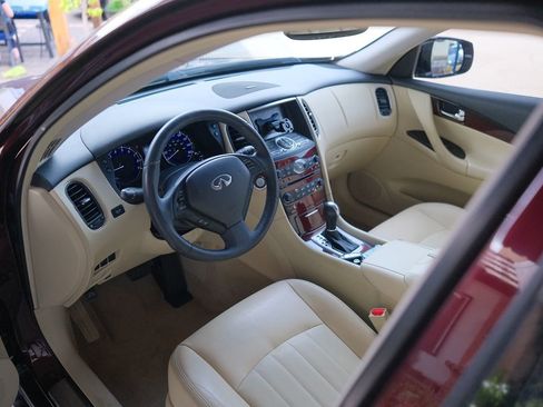 Used 2016 INFINITI QX50 2WD w/ Premium Package image 12