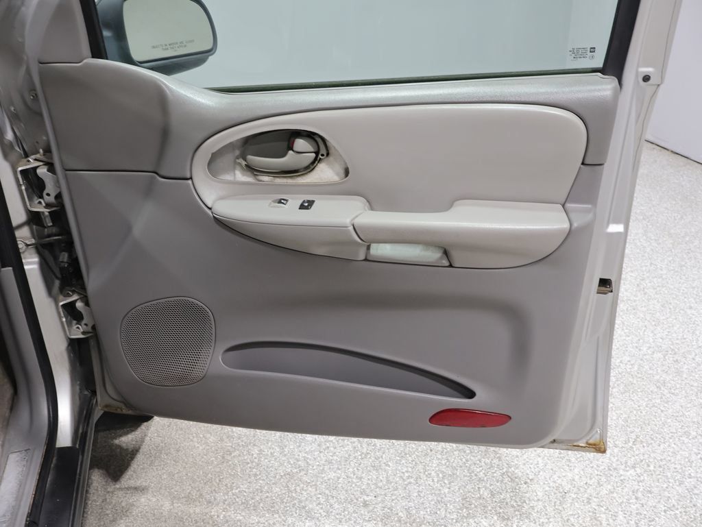 Used 2008 Chevrolet TrailBlazer 4WD image 26