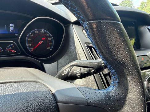 Used 2017 Ford Focus RS AWD/4WD image 17