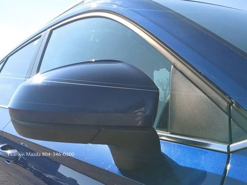 Used 2023 Volkswagen Taos SEL image 11