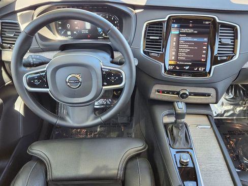 Used 2022 Volvo XC90 T6 Inscription w/ Advanced Package AWD/4WD image 3