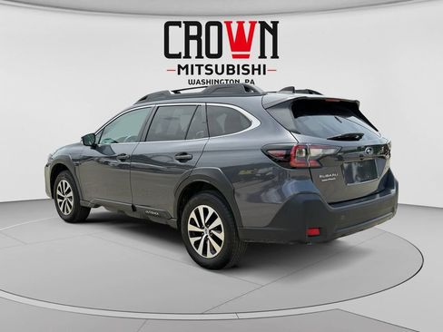 Used 2023 Subaru Outback Premium AWD/4WD image 5