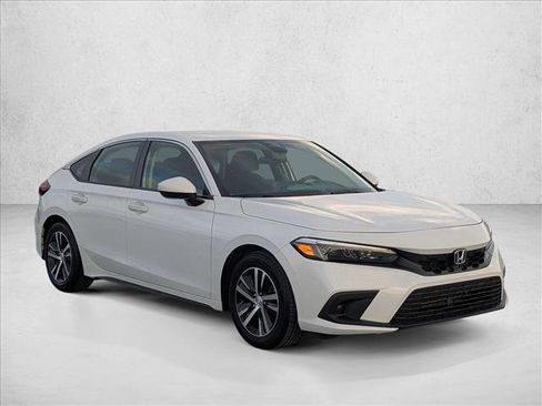 Used 2023 Honda Civic LX image 3