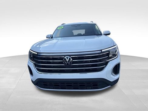 Used 2025 Volkswagen Atlas SE AWD/4WD image 9
