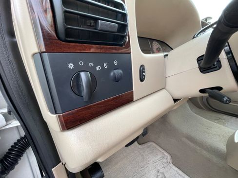 Used 2006 Ford F250 King Ranch AWD/4WD image 17