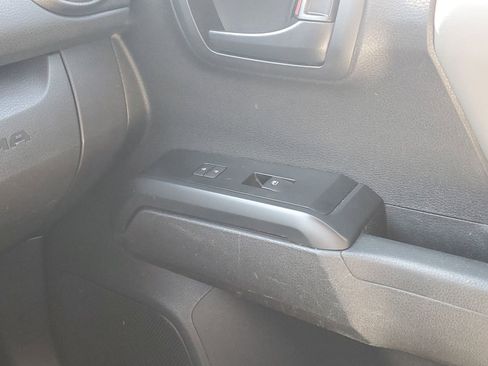 Certified 2022 Toyota Tacoma SR w/ SR Convenience Package image 30