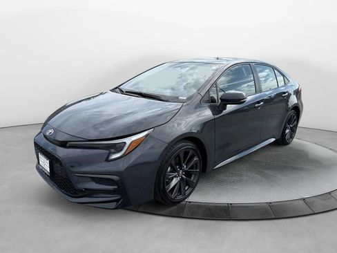 Used 2024 Toyota Corolla SE image 7