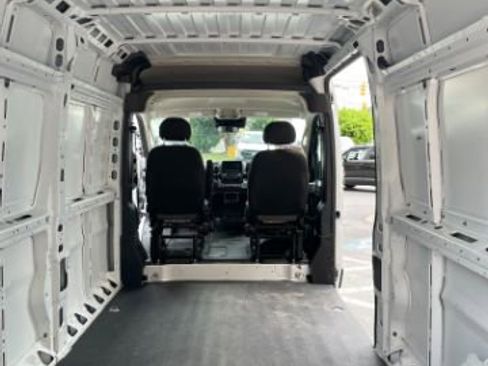 Used 2023 RAM ProMaster 2500 FWD image 11