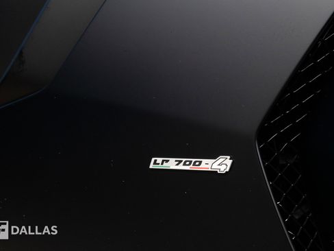 Used 2014 Lamborghini Aventador LP 700-4 image 11