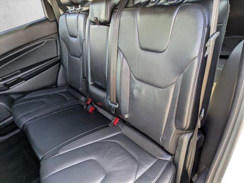 Used 2015 Ford Edge Titanium image 15