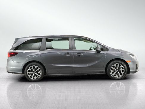 Used 2025 Honda Odyssey EX-L image 6
