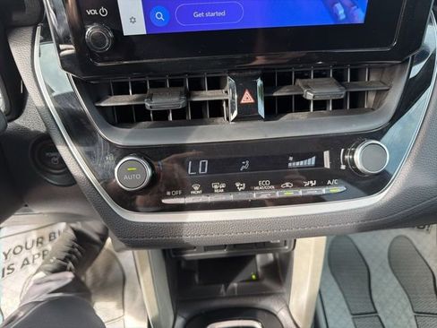 Used 2024 Toyota Corolla Cross AWD Hybrid image 17