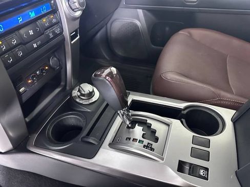 Used 2023 Toyota 4Runner Limited AWD/4WD image 32