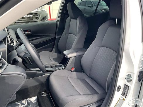 Used 2024 Toyota Corolla SE w/ SE Package FWD image 24