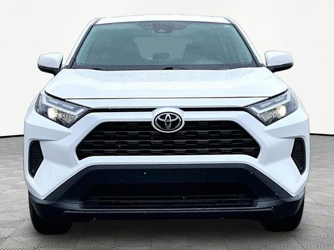 Used 2025 Toyota RAV4 LE AWD/4WD image 3