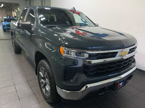 New 2026 Chevrolet Silverado 1500 LT image 2