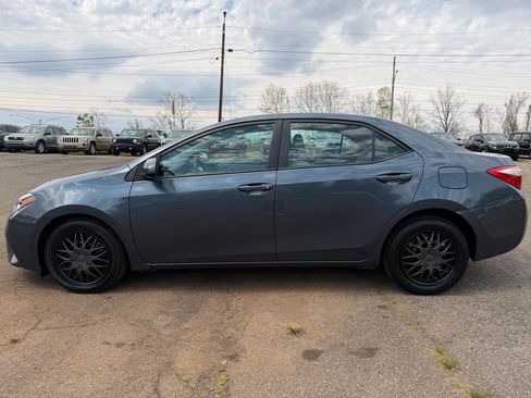Used 2015 Toyota Corolla LE image 7