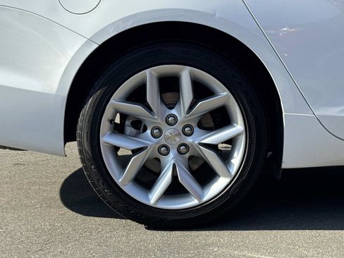 Used 2017 Chevrolet Impala LT w/ Leather Package image 30