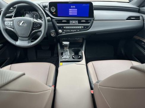 Used 2025 Lexus ES 300h w/ Premium Package FWD image 14