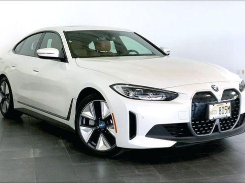 Certified 2022 BMW i4 eDrive40 image 2