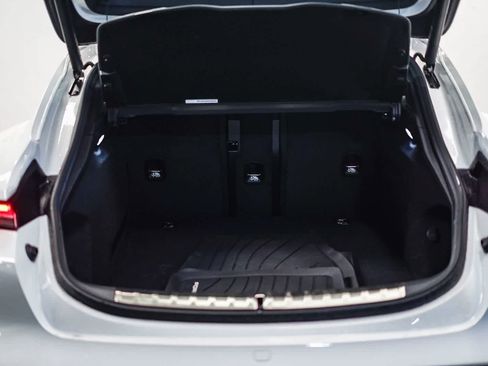 Used 2025 Porsche Taycan 4S image 29