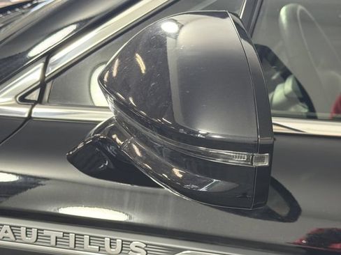 Certified 2023 Lincoln Nautilus AWD w/ Premium Package image 27