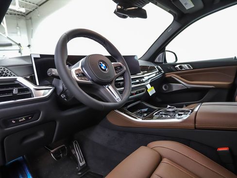 Used 2026 BMW X5 M60i AWD/4WD image 10