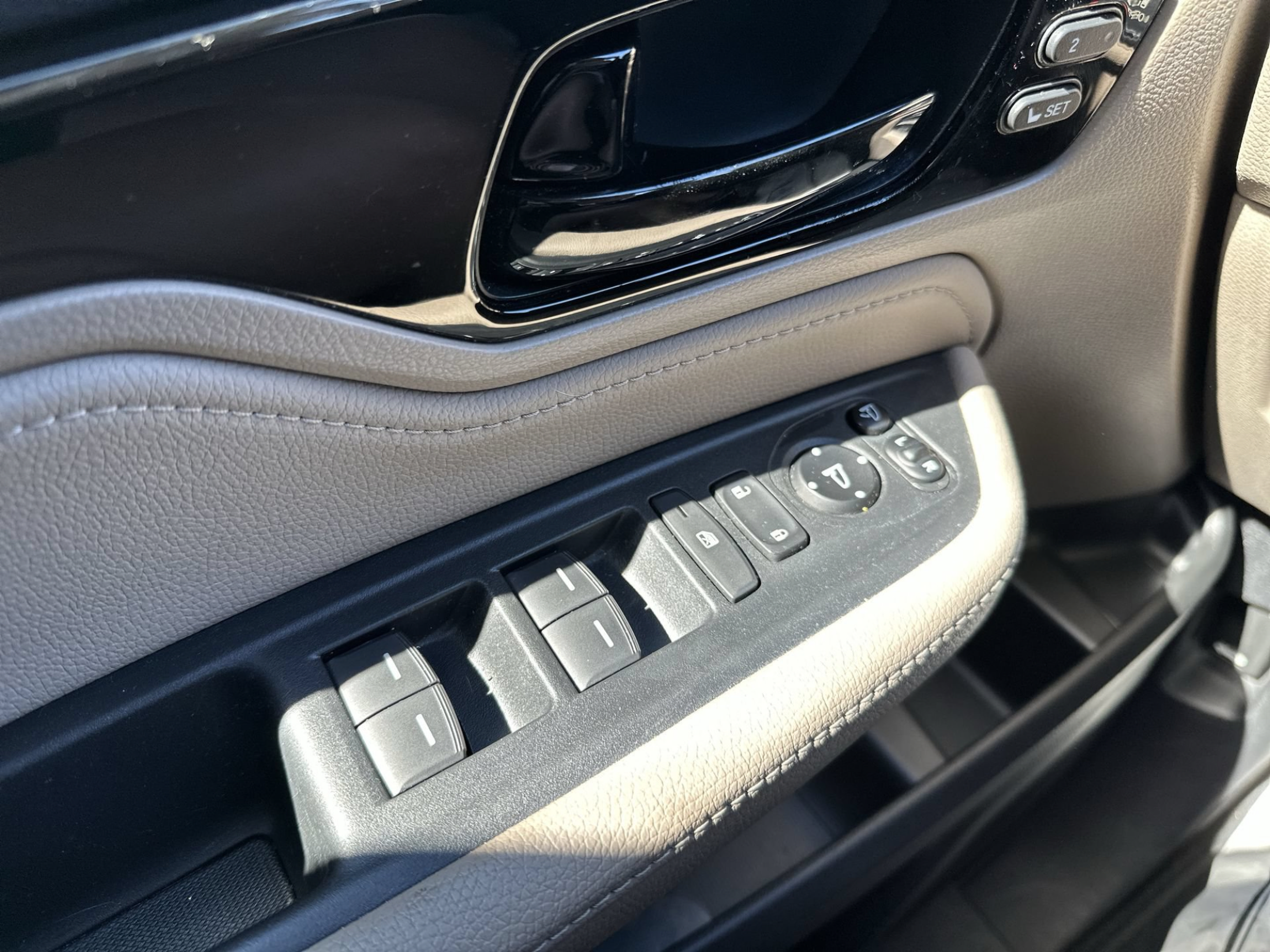 Used 2018 Honda Odyssey Elite image 15