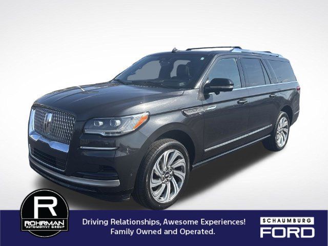 Used 2023 Lincoln Navigator L Reserve AWD/4WD image 5
