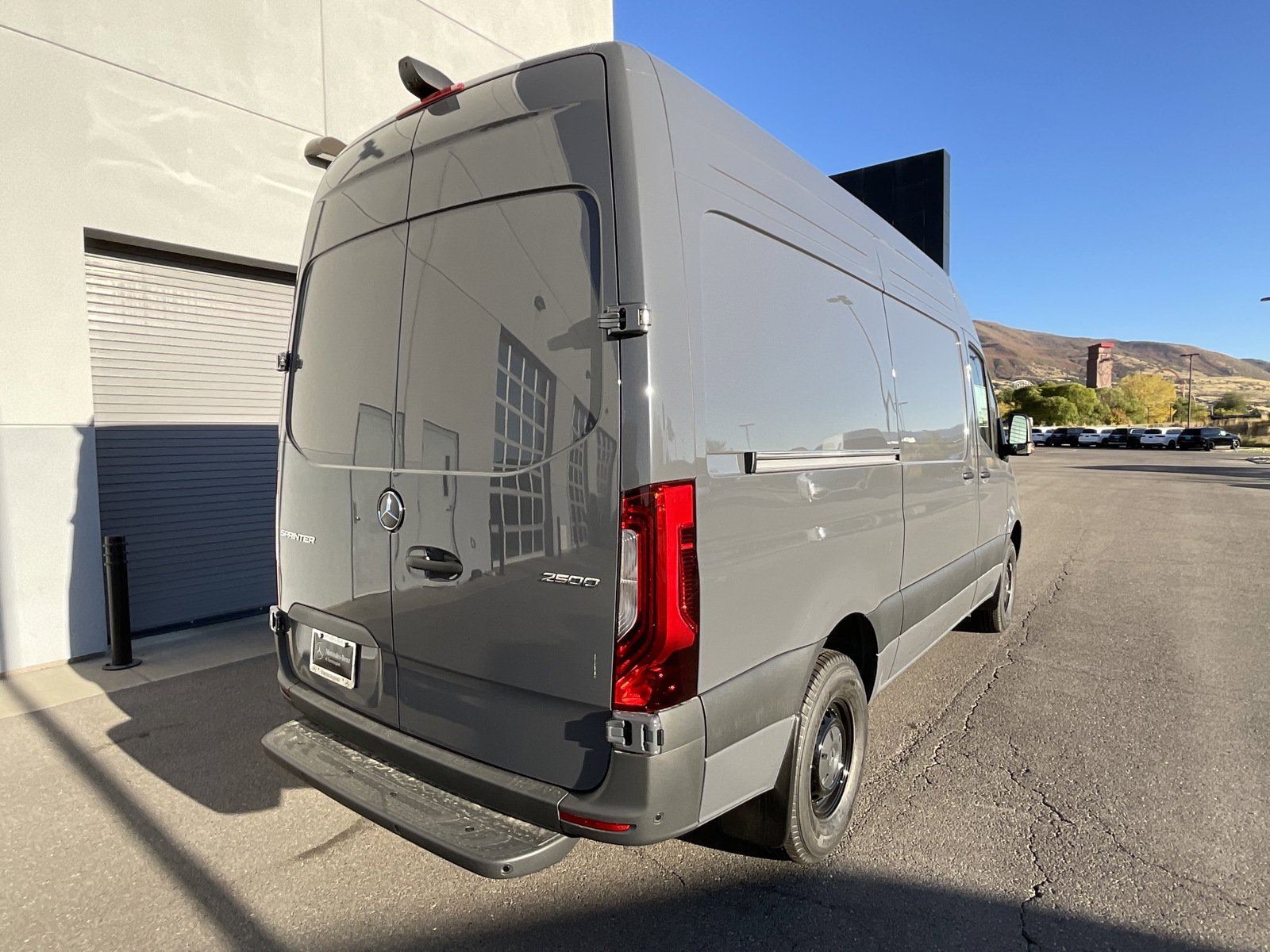 Used 2025 Mercedes-Benz Sprinter 2500 image 15