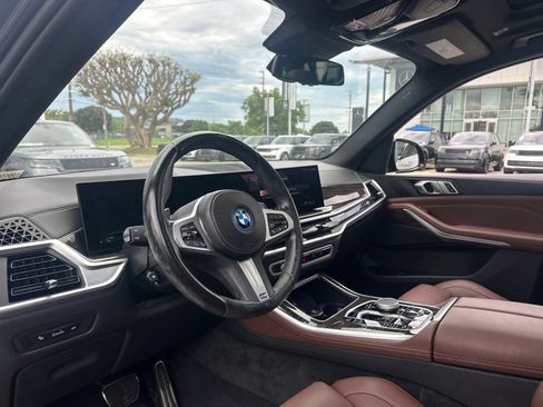 Used 2024 BMW X5 xDrive50e w/ M Sport Package AWD/4WD image 17