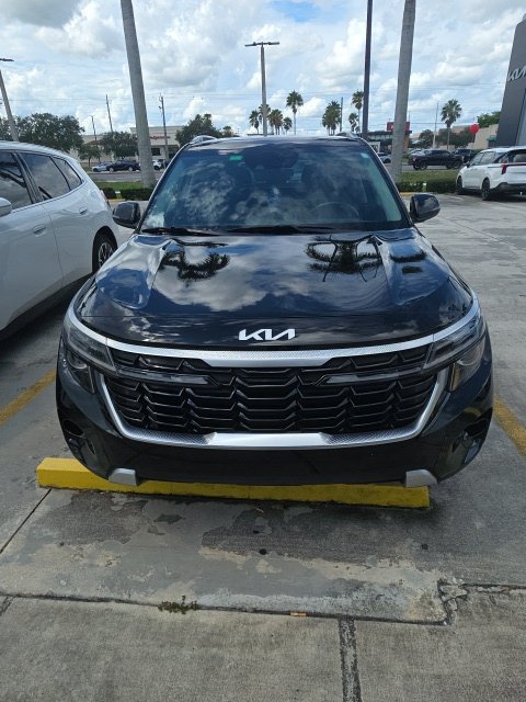 Certified 2024 Kia Seltos S FWD image 2