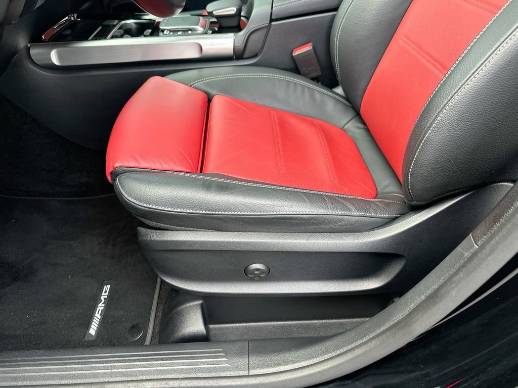 Used 2023 Mercedes-Benz GLB 250 image 9