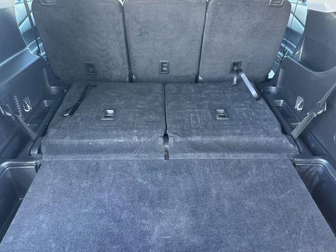 Used 2023 Ford Explorer XLT w/ Equipment Group 202A image 11